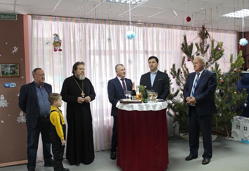 Проведение встречи с коллективом санатория «Дубравушка» в канун Нового 2023 года и Рождества Христова